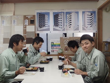昼食